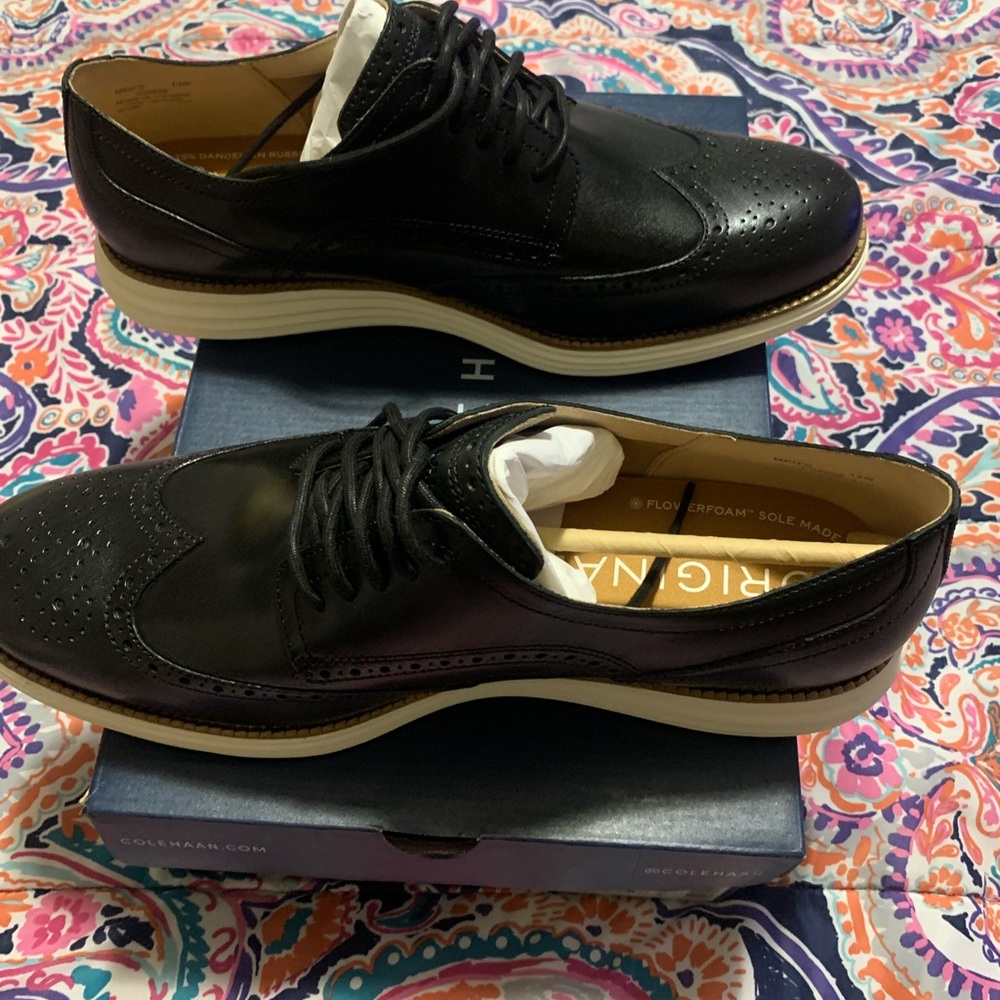 Cole Haan grand tour the fusion of style and engineering for enhanced comfort. - Picture 1 of 10
